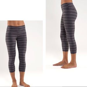 Lululemon Wunder Under Crop Black Purple Grey Galore Stripes Butt Lift Size 2